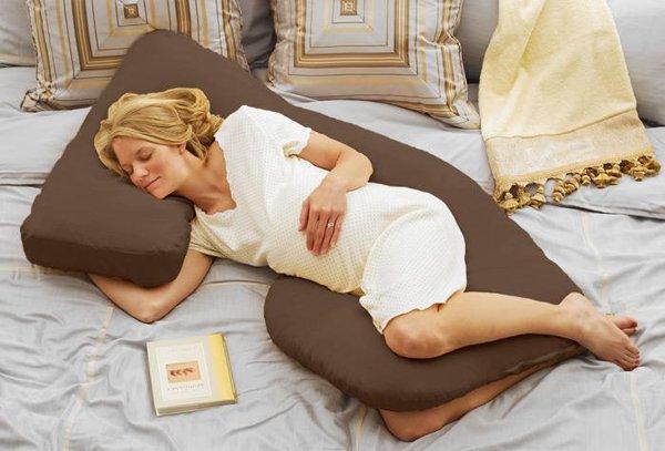 Как спать во время беременности: удобные позы