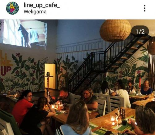 Русфонд-то простил долг!: «Потерявшая все» сестра Жанны Фриске открыла уютный ресторан в Шри-Ланке