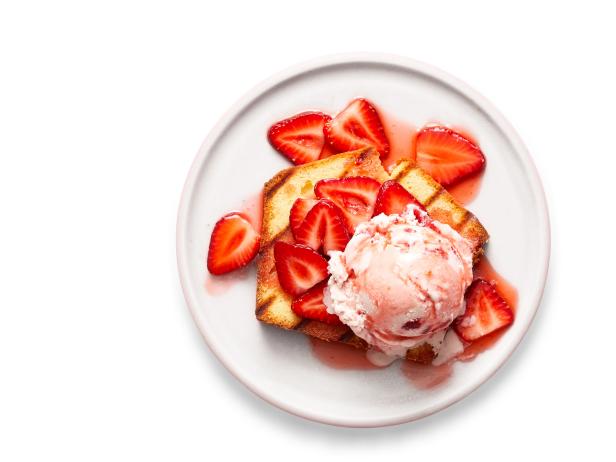 50 рецептов десертов с ягодами