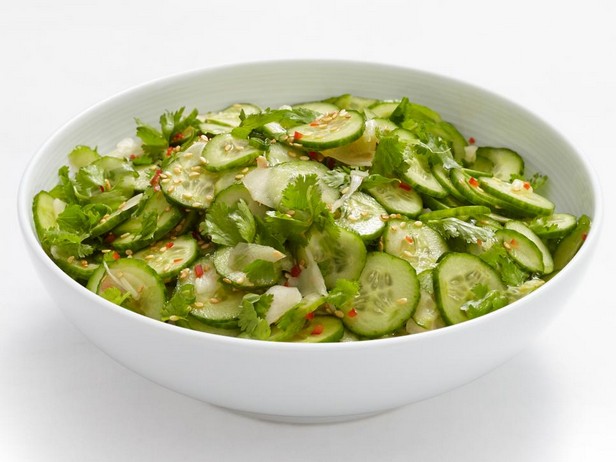 16 лучших рецептов салатов с огурцами