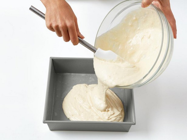 Как приготовить торт «Яичница в хлебе»